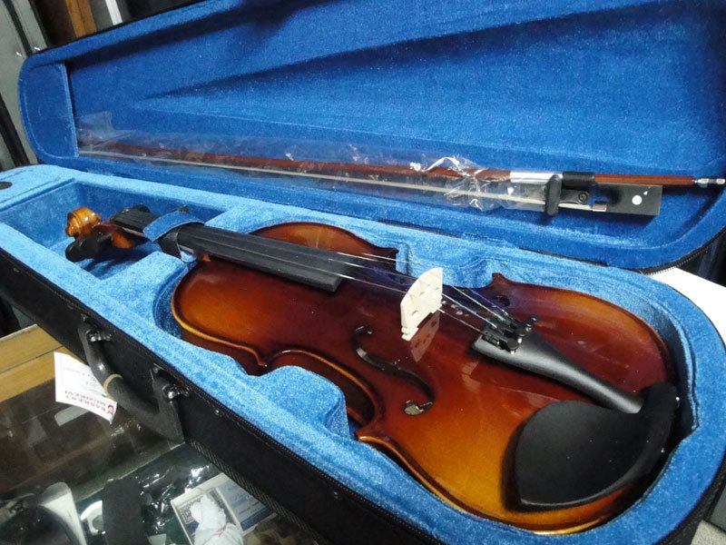 Bach 301 model Keman 4/4 - 3/4 -1/2- 1/4- 1/8 - 1/10  ölçülerde öğrenci kemanı